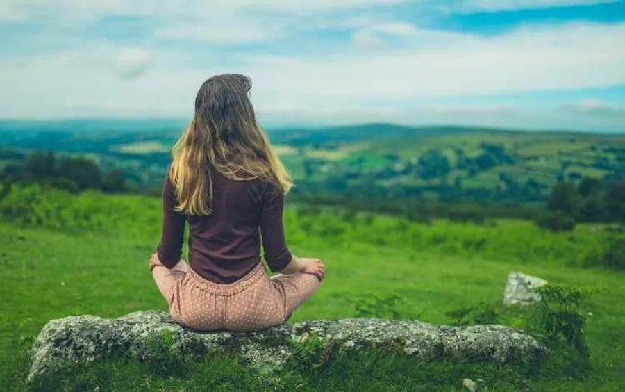Daily mindfulness habits for absolute peace of mind and focus