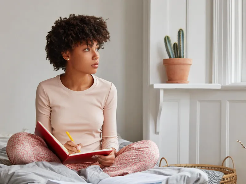 How to stay positive and motivated every day mindset hacks