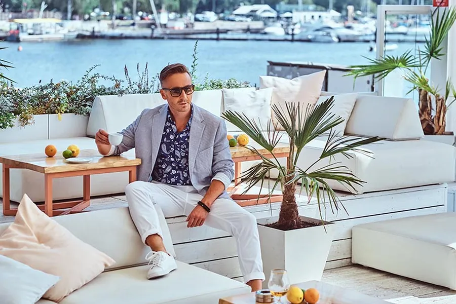 Lifestyle Contrast Luxury lifestyle vs normal lifestyle differences visual comparison assets side by side