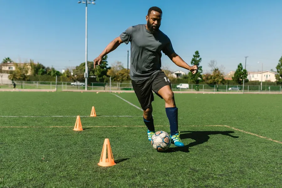 Best drills to improve football dribbling skills fast on the pitch