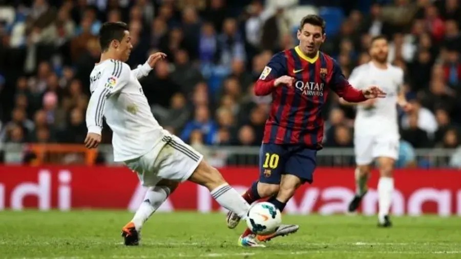 Football Match Analysis Football match analysis tactics and visual formation metrics